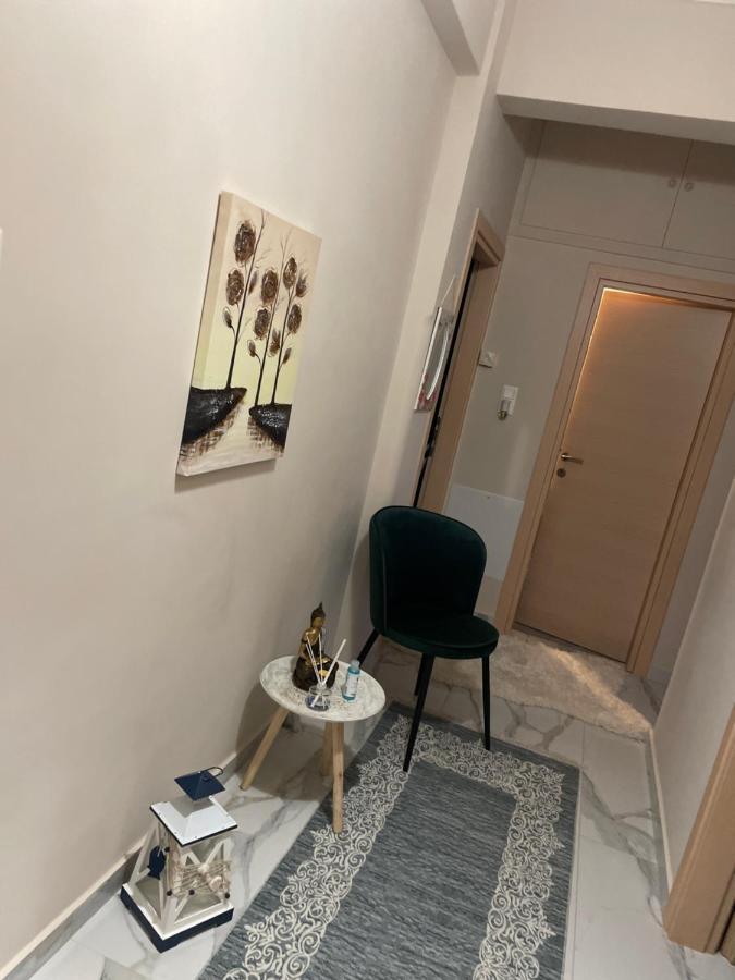 Home Nadia Corinth 외부 사진